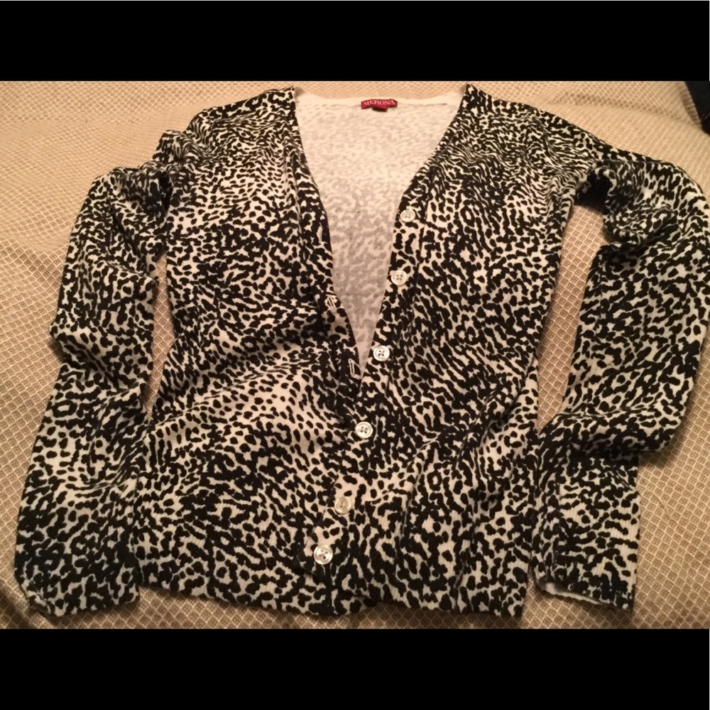 🌻2x$15 Merona cheetah print cardigan!🐆